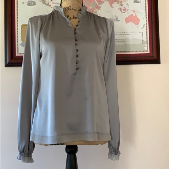 White House Black Market Tops - WHBM totally gorgeous blouse NWOT size 0